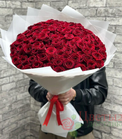 Букет из 51 красные розы 70 см