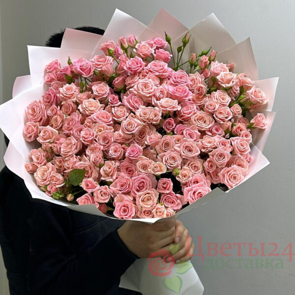 Букет из 29 кустовых роз
