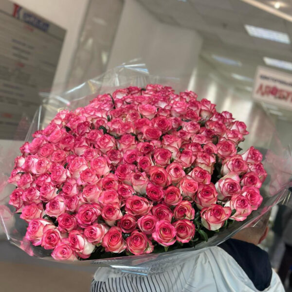 Букет из 151 розовых роз