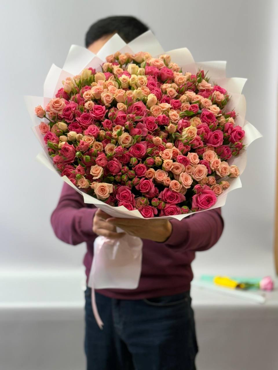 Букет из 51 кустовых роз Букет из 51 кустовых роз