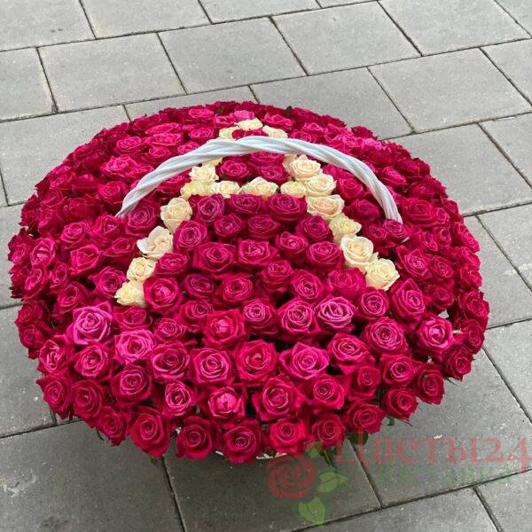 Карзина из 201 шт роза